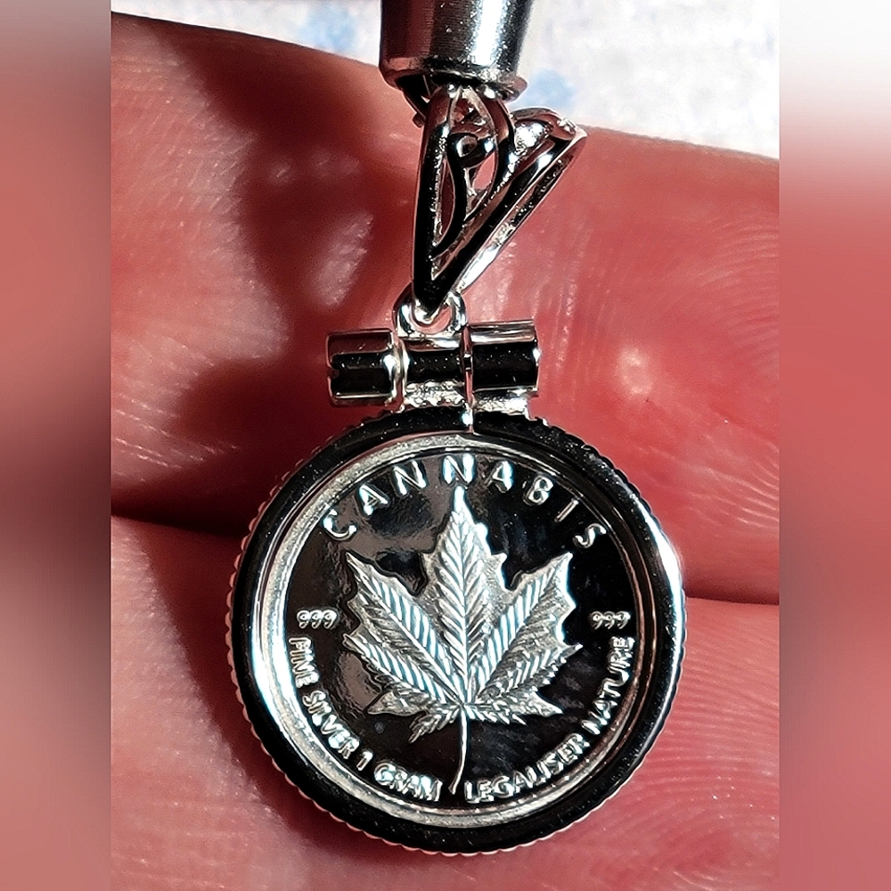 ✌️💨 Legalize Nature .999 Fine Silver Pendant 1.3" Long